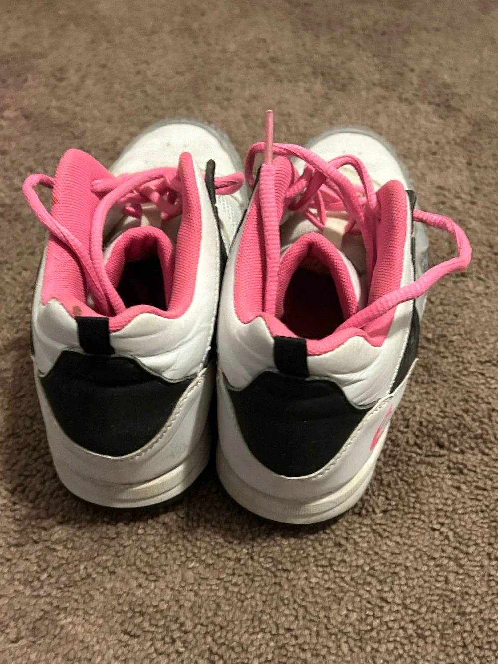 SHAQ White and Pink Athletic Sneakers with Black Accents SIZE:W9